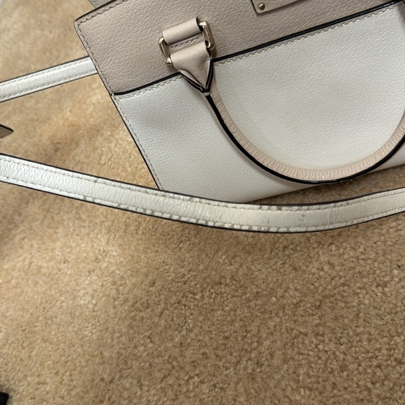 Kate Spade Caley Grove Street purse - Picture 3 of 3